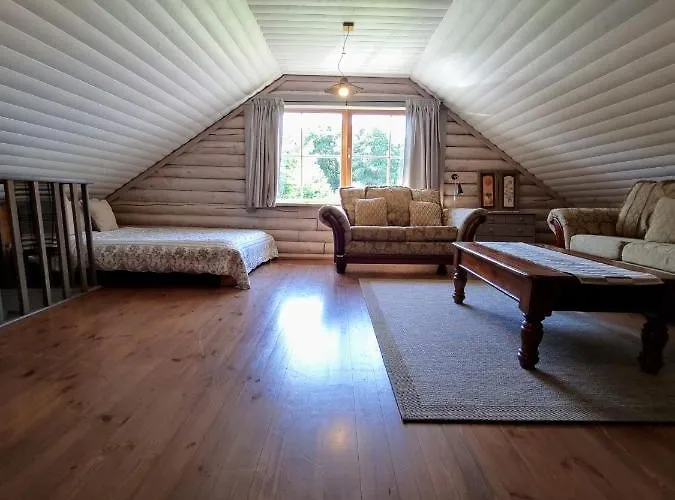 Rasos בית הארחה פלאנגה