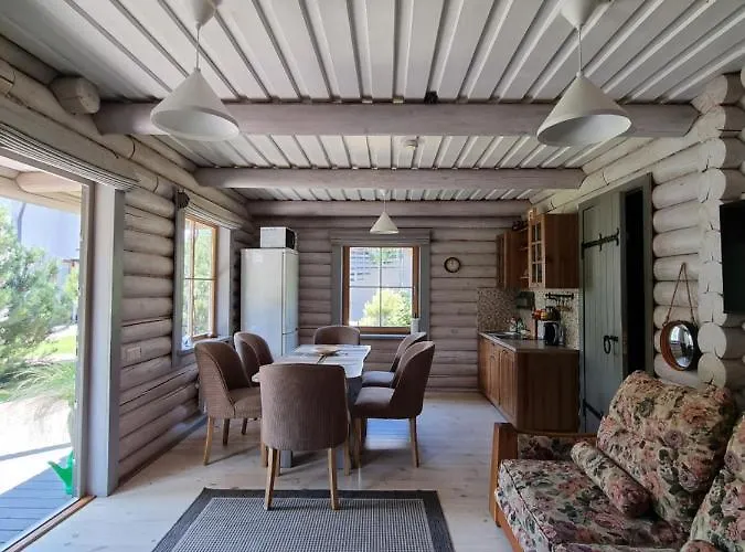 Rasos בית הארחה פלאנגה